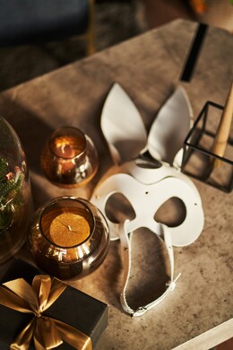 Маска Зайчика из натуральной кожи белая Erotoys Fetish line, Ero-81w