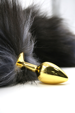 Анальная пробка золотая с хвостом из натурального меха (Small)