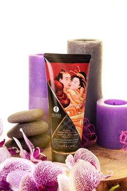 Съедобный массажный крем с ароматом клубники и шампанского Shunga Sparkling Strawberry Wine (200 мл)