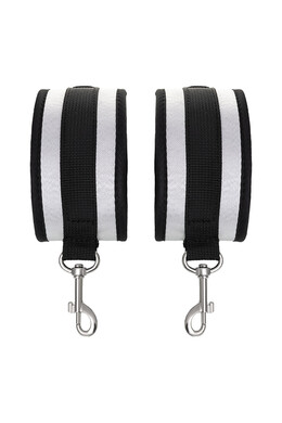 Серебристые поножи Anonymo