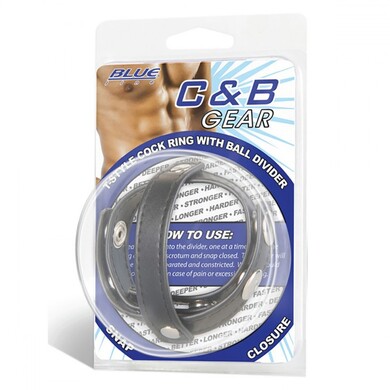 Кольцо на пенис с разделителем мошонки на клепках T-Style Cock Ring