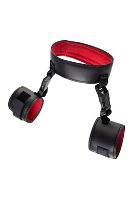 Черный ошейник с наручниками Theatre