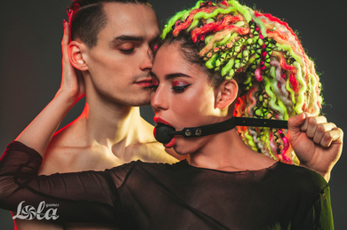 Черный кляп с силиконовым шариком Party Hard Dolce Vita