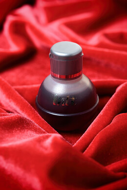 Массажное масло для поцелуев с разогревающим эффектом и ароматом шоколада INTT FRUIT SEXY Milk Chocolate (40 мл)