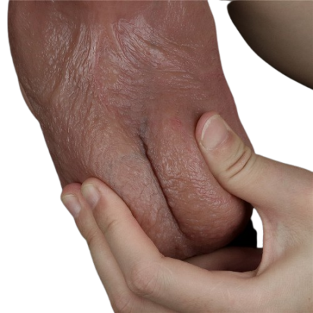 Реалистичный фаллос-мулат с большой мошонкой Lovetoy Silicone Cock 27 см