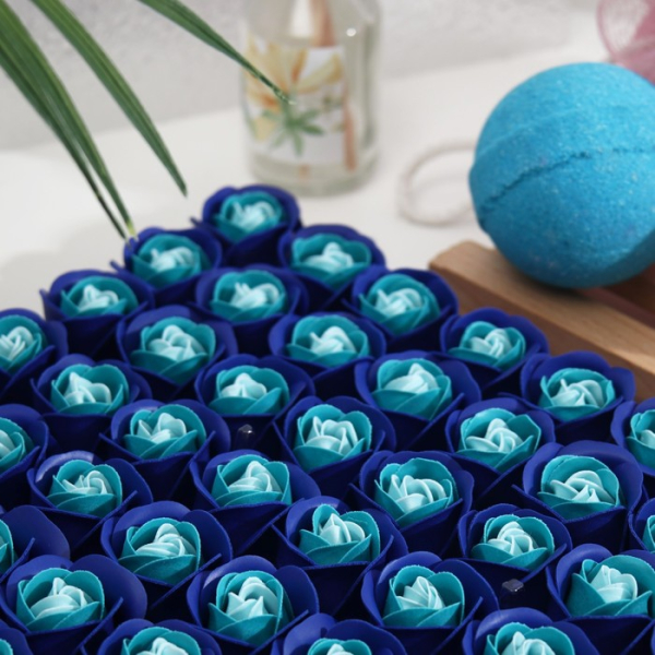 Розы мыльные бело-синие (81 шт)