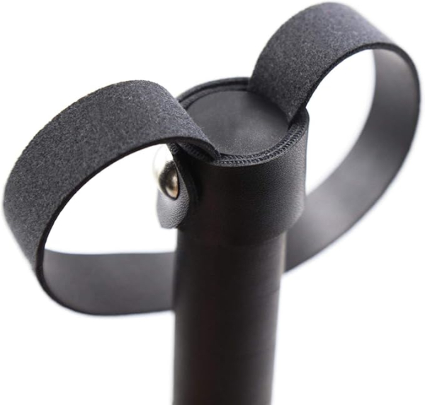 Кожаный флоггер (плеть) черный