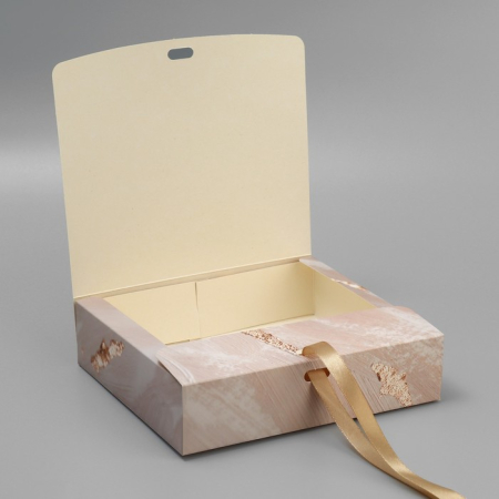 Коробка подарочная "Present"