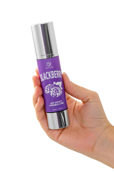 Массажное масло 2 в 1 с разогревающим эффектом со вкусом ежевики Secret Play (50 мл)