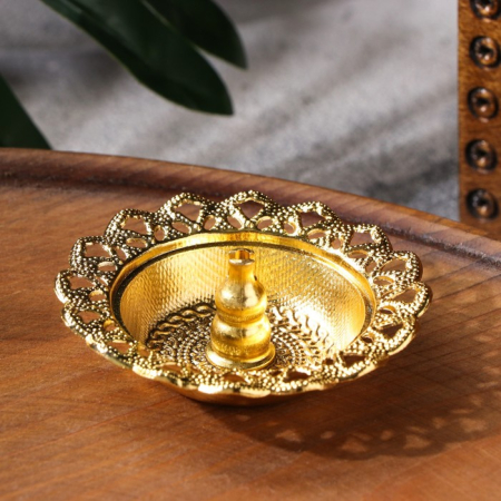 Подставка для любых благовоний "Дружба" золотистая