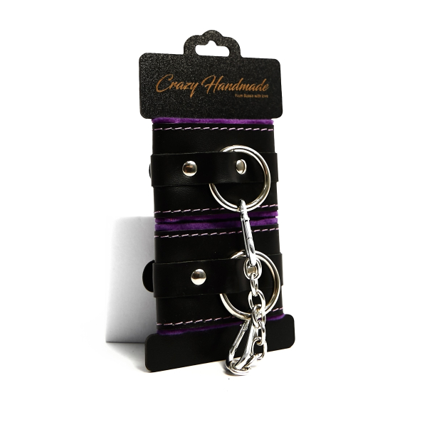 Оковы прямоугольные с мягкой фиолетовой подкладкой