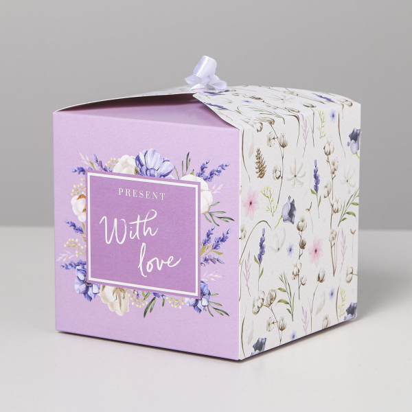 Коробка подарочная «With love»