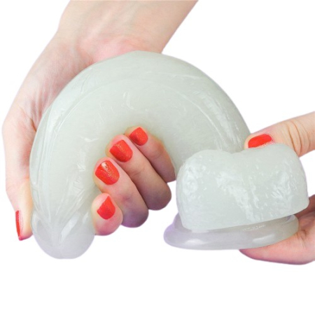 Светящийся в темноте фаллос на присоске Lumino Play Dildo 19 см