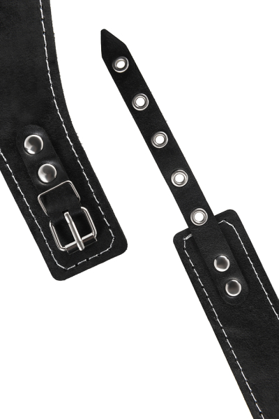 Ошейник высокий с кисточками из натуральной кожи черный Pecado