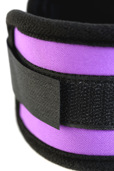 Оковы из неопрена фиолетовые Theatre