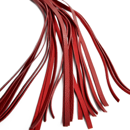 Флоггер с красной ручкой